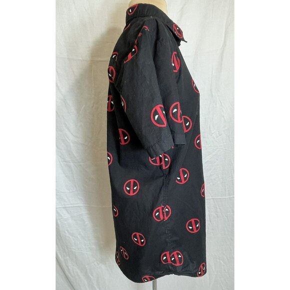 MARVEL DEADPOOL Men's Black Red All Over Print Short Sleeve Button Shirt Sz M - Picture 3 of 8